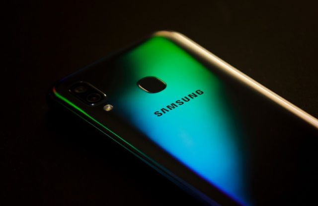 Galaxy S10 fingerprint reader vulnerability Galaxy S10 fingerprint reader vulnerability